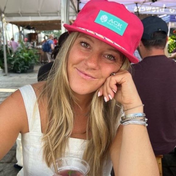 Meet the Posher Other - Meet your Posher, Amanda